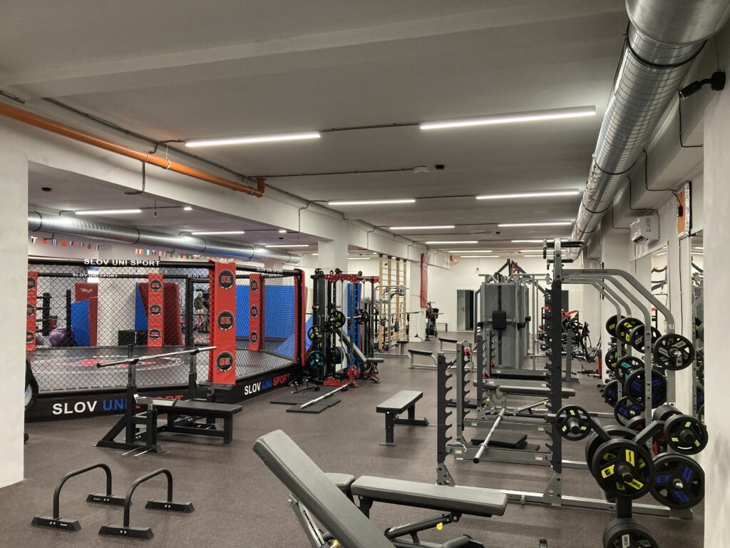 Osvetlenie fitness centra Slov Uni Sport